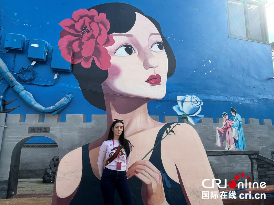 愛在蘇州中外藝術家打造古城“愛情墻” 愛在蘇州中外藝術家打造古城“愛情墻”